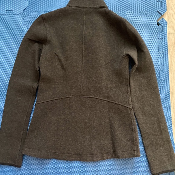 Lululemon zip up jacket - Picture 5 of 9